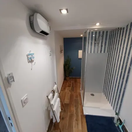 Exceptionnel Loft Duplex Sur Le Quai - Port-frejus Apartmán *